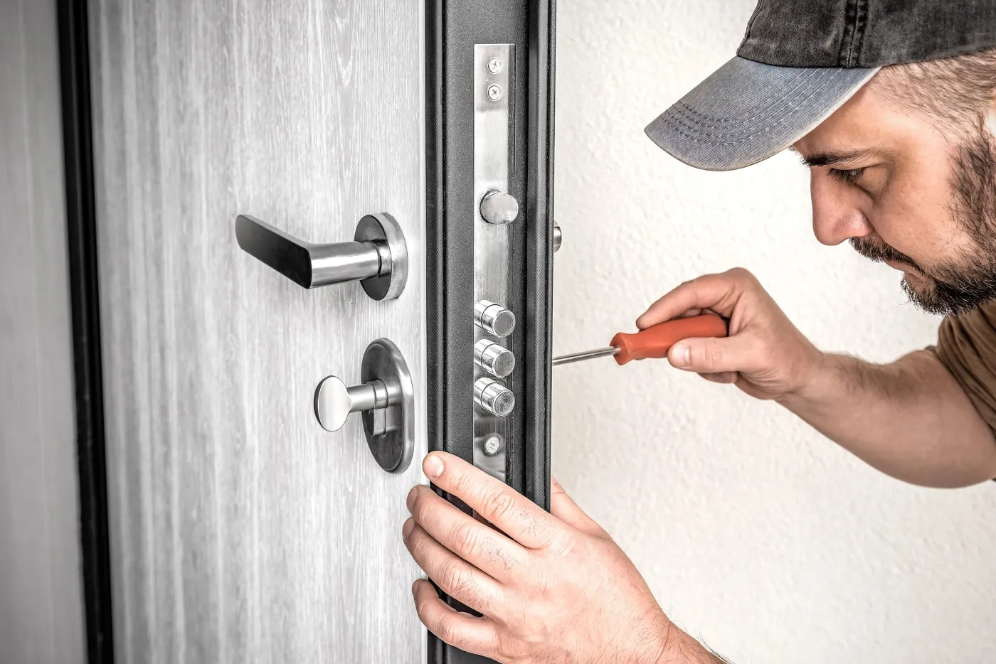 Réglage des points de fermeture d'une serrure multipoints sur une porte blindée à Nanterre (92000)